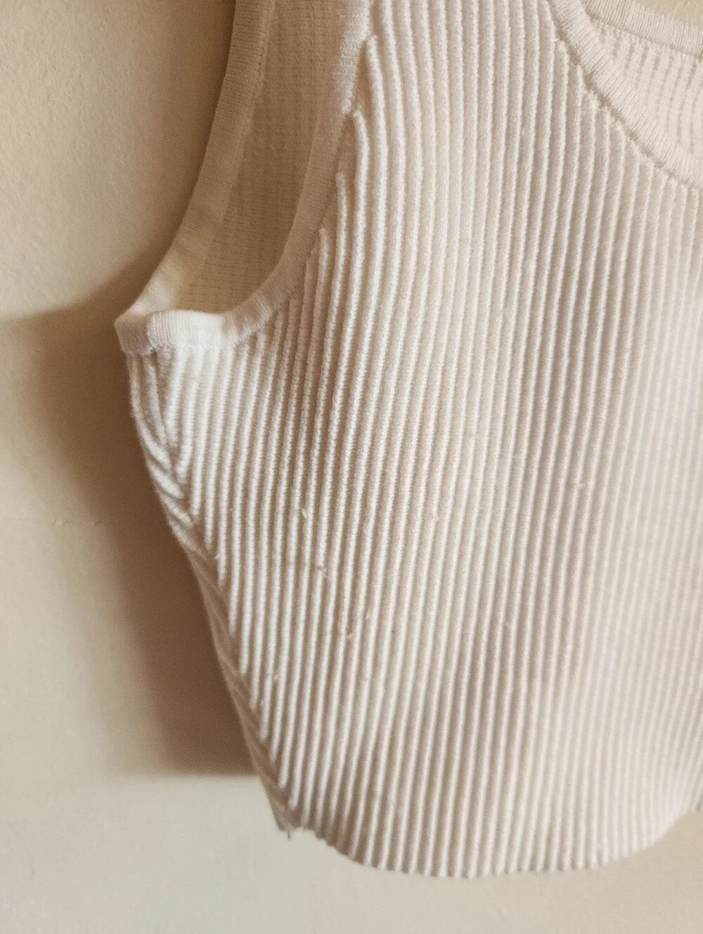 Babaton Arotzia Ribbed Cropped Tank Top Bralette White Thick Medium
